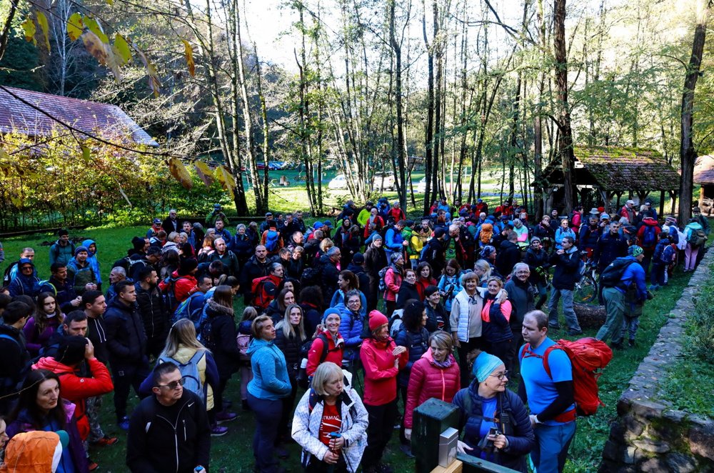 
 12. Pohod na Brezovo polje
